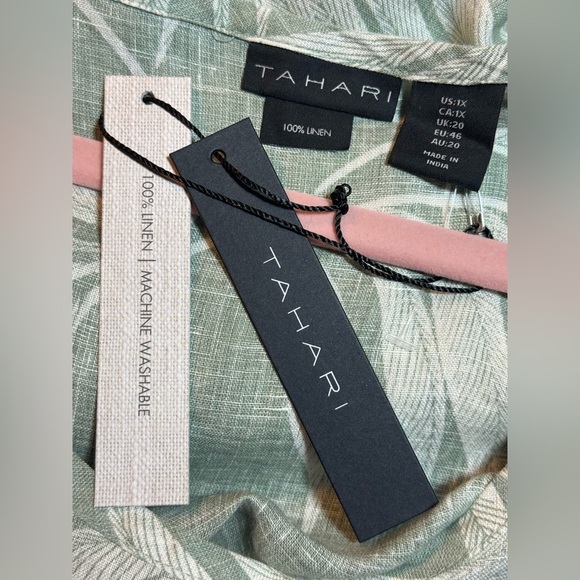 Tahari Palm Print  Linen Blouse - Picture 5 of 6